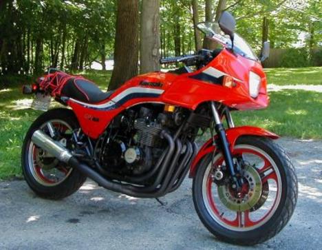 РњРѕС‚РѕС†РёРєР» Kawasaki GPZ 750