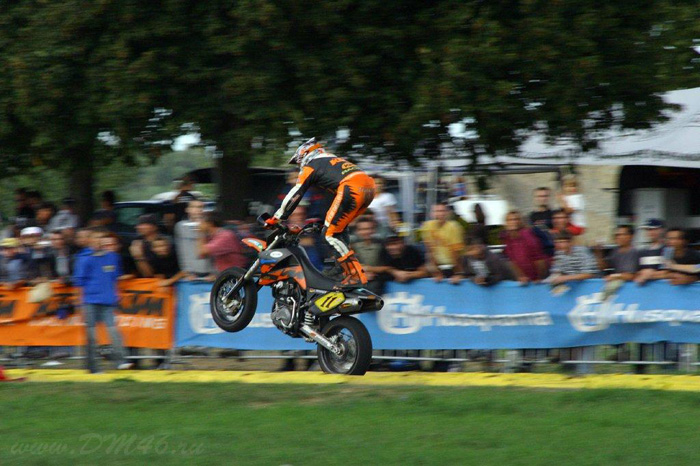 ktm supermoto ,    