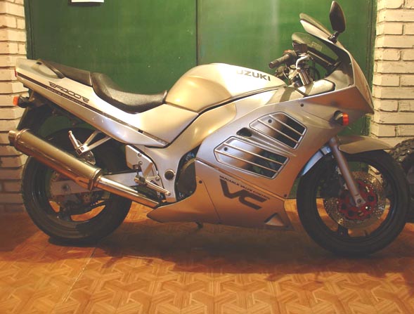 Suzuki RF400RVT